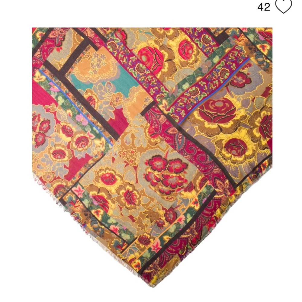 Oscar de la Renta Scarf
Yellow
Floral Print
Featuring Raw Edges